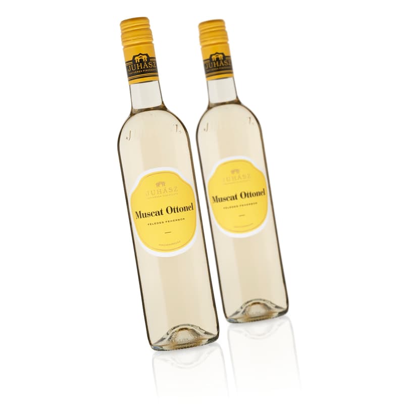 Juhász Muscat Ottonel félédes 