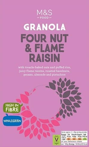 Marks & Spencer Whole Grain Baked Oatmeal with Molasses and Puffed Brown Rice with raisins, roasted hazelnuts, pecans, chopped and sliced ​​almonds and pistachios